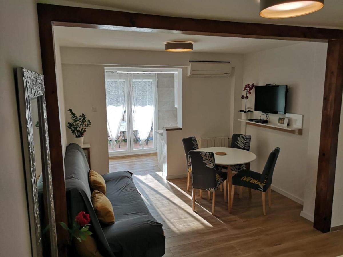 Apartmani Esmeralda Rovinj Ngoại thất bức ảnh