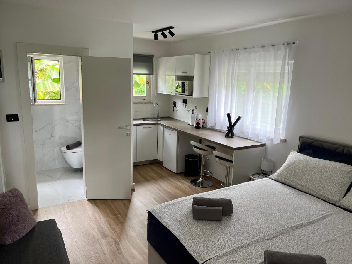 Apartmani Esmeralda Rovinj Ngoại thất bức ảnh